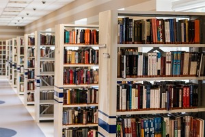 School Receives Library Grant